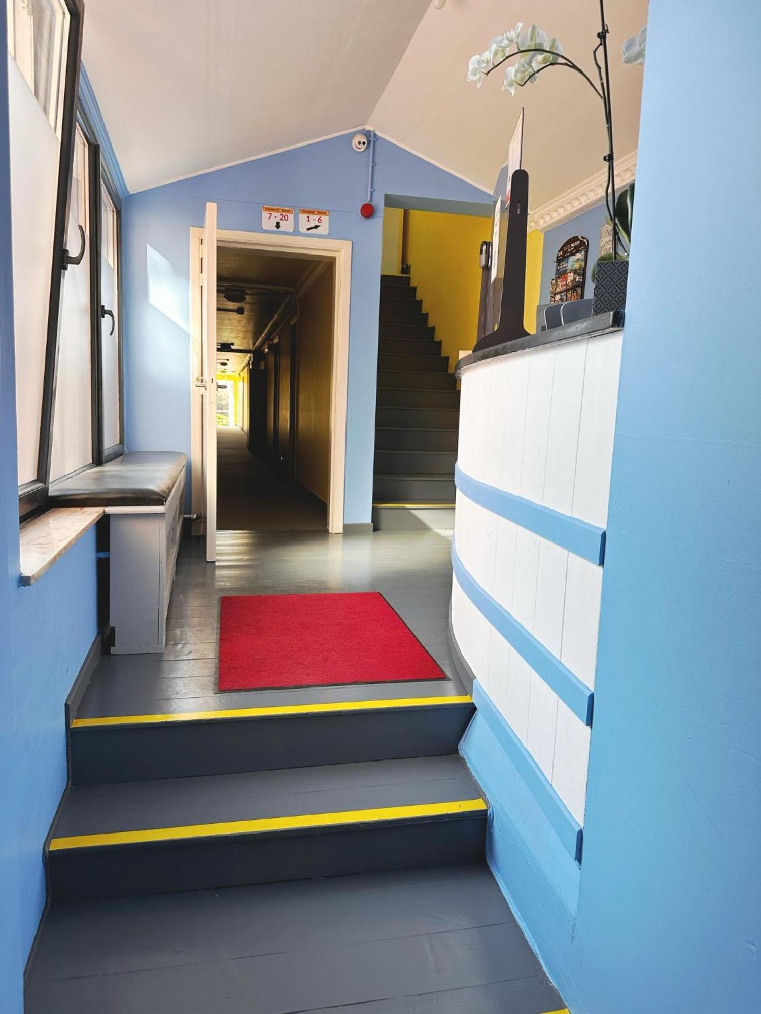 At-Pacific-Hotel Wavre Esterno foto