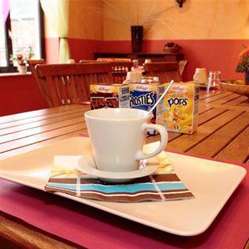 At-Pacific-Hotel Wavre Esterno foto